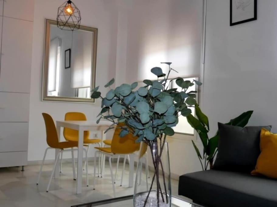 Malaga City One Bedroom Apartment By Namaste Elite Esterno foto